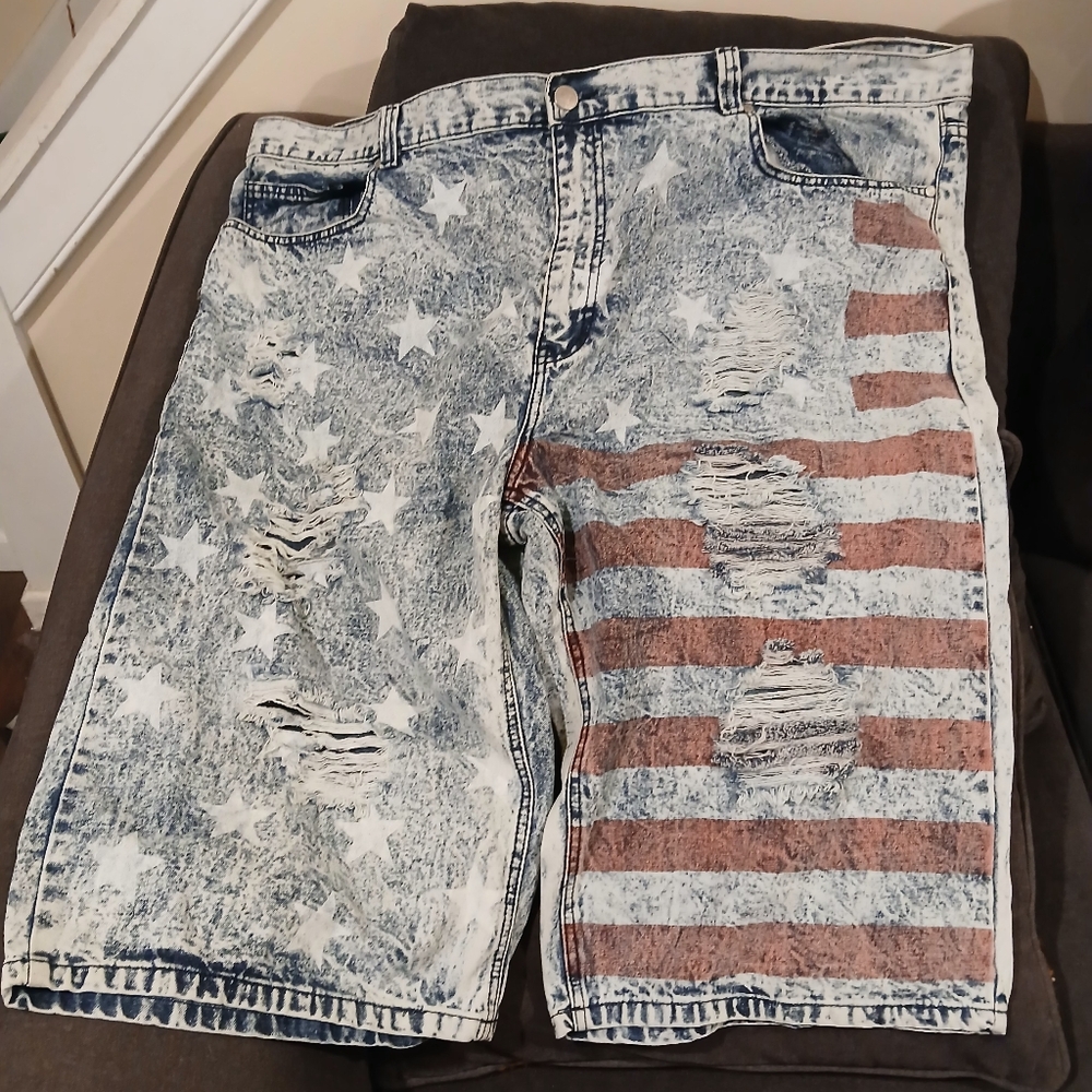 Thrills 1994 Distressed Men's Star and Stripe Jean Shorts Sz 50 (081125E)